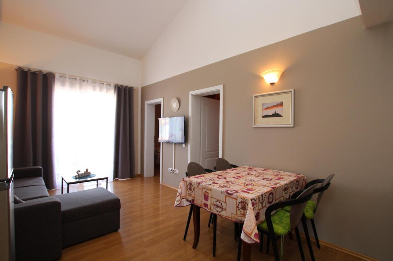 Apartments Markus Poreč Exterior foto